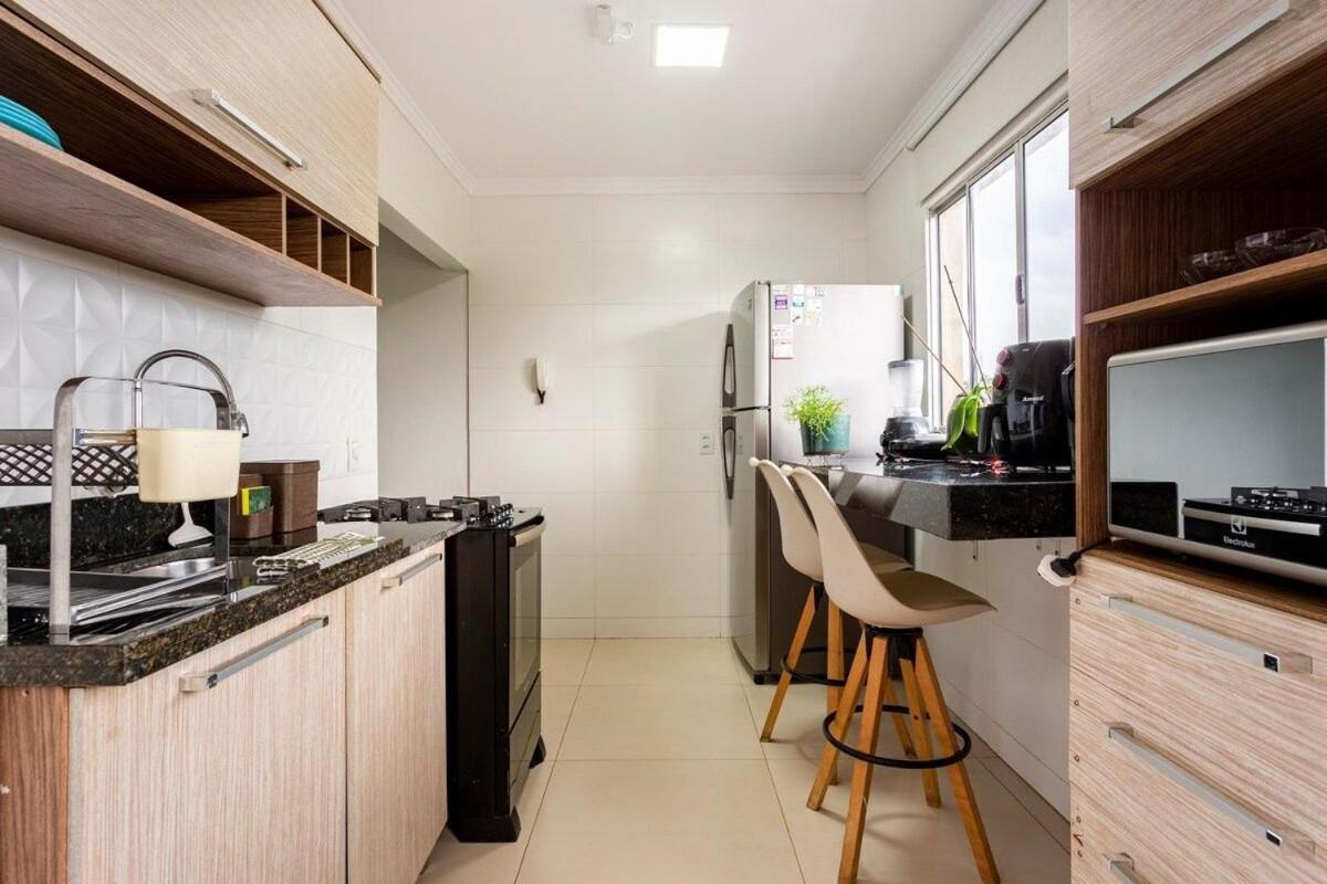 Ap 85M2 , 2Qts Com Suite , Estacionamento, Cozinha Completa , Wi-Fi 500Mb , Jr Catito Brasília Eksteriør billede